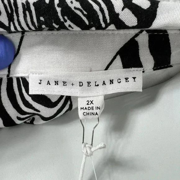 Jane + Delancey white and black zebra print blouse roll tab sleeves 2XL NWT Zoo - Picture 9 of 12